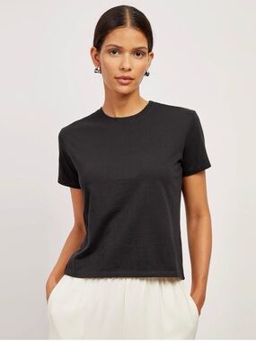 Mott & Bow Short Sleeved Crew Neck Tee